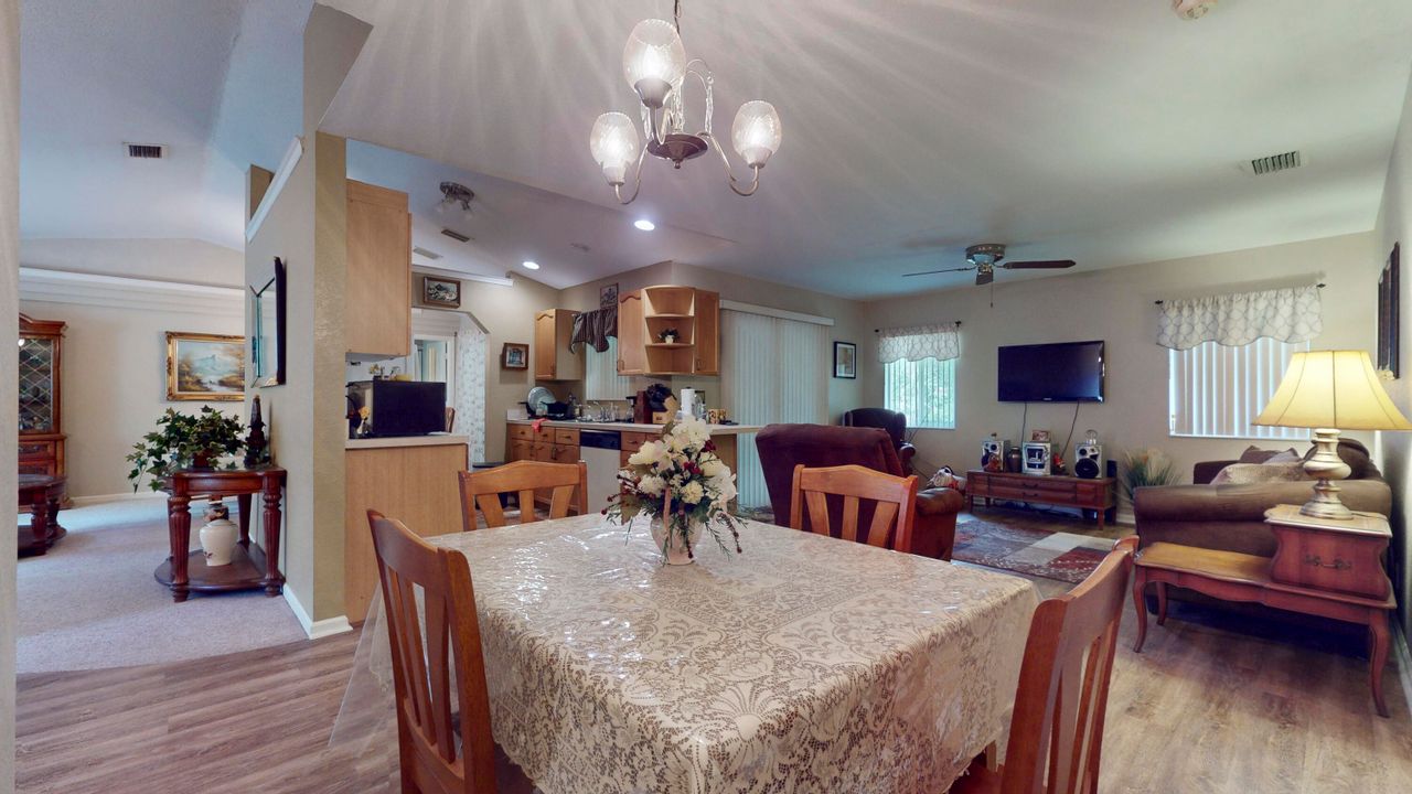 Active With Contract: $537,500 (4 beds, 2 baths, 1938 Square Feet)