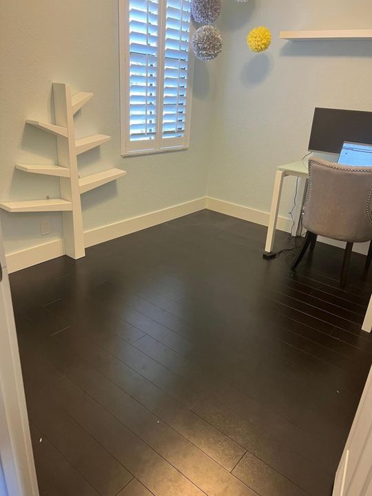 For Rent: $4,000 (3 beds, 2 baths, 1900 Square Feet)