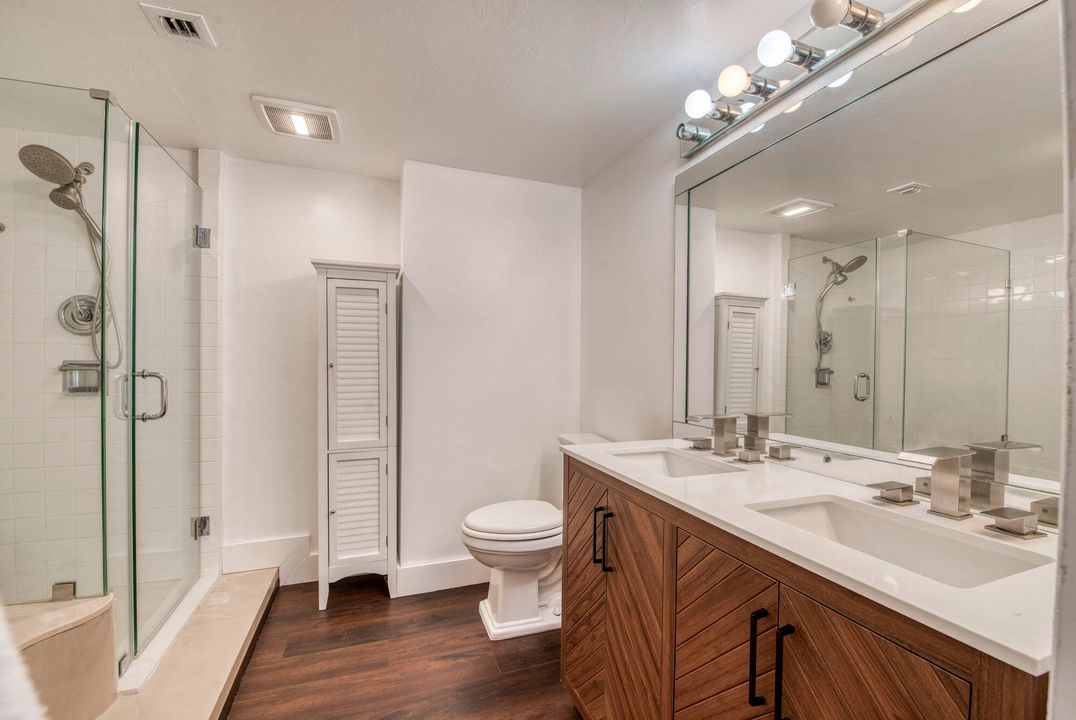 For Sale: $599,000 (2 beds, 2 baths, 1432 Square Feet)