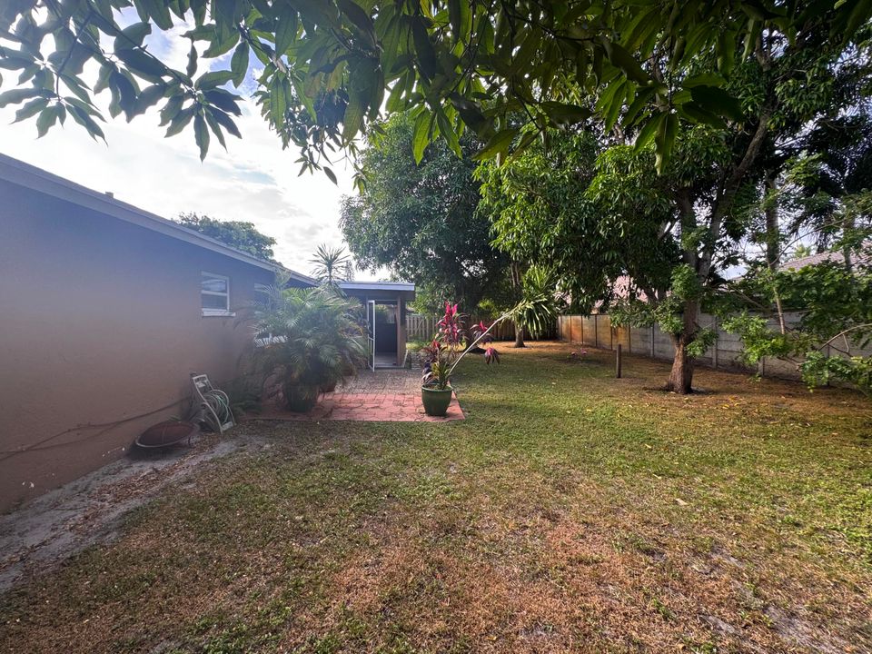 For Rent: $4,000 (3 beds, 2 baths, 1380 Square Feet)