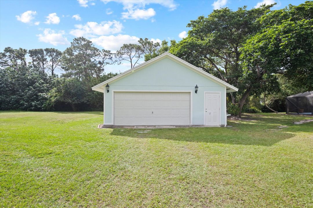 For Sale: $839,888 (3 beds, 2 baths, 1836 Square Feet)