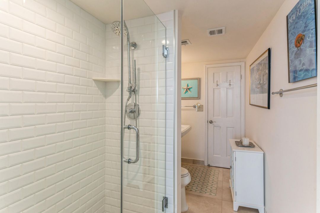 For Sale: $1,425,000 (2 beds, 2 baths, 1247 Square Feet)