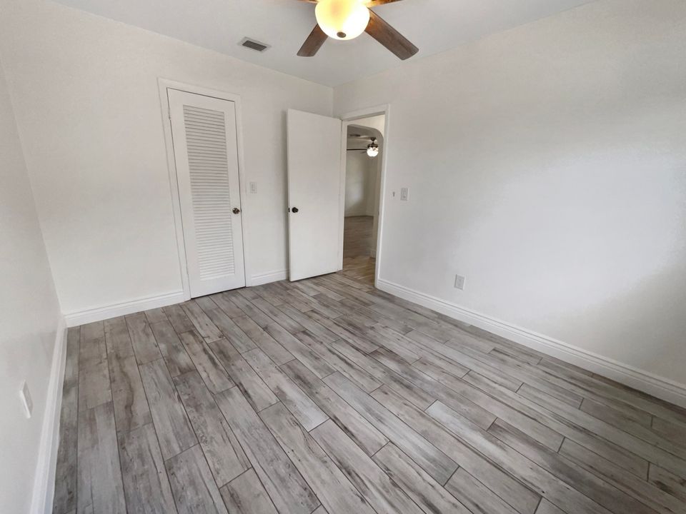 For Sale: $580,000 (3 beds, 2 baths, 1359 Square Feet)