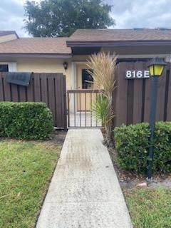 For Sale: $295,000 (2 beds, 2 baths, 1370 Square Feet)