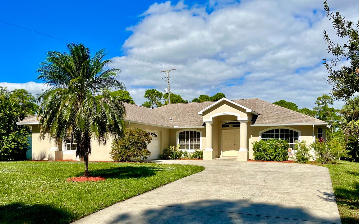 For Sale: $425,000 (3 beds, 2 baths, 1803 Square Feet)