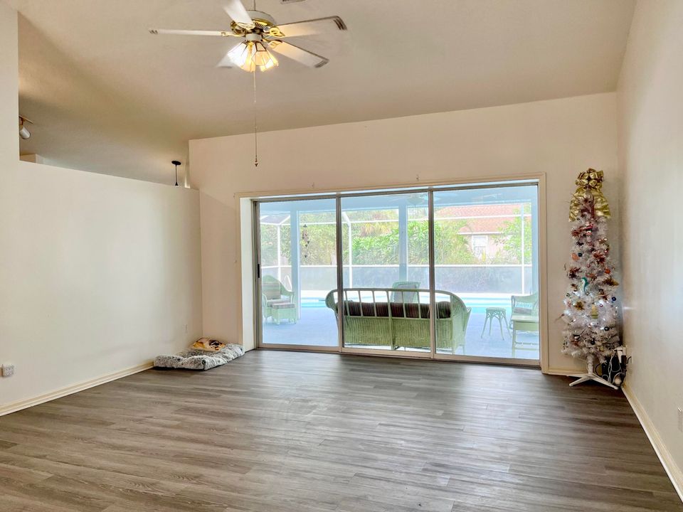 For Sale: $425,000 (3 beds, 2 baths, 1803 Square Feet)