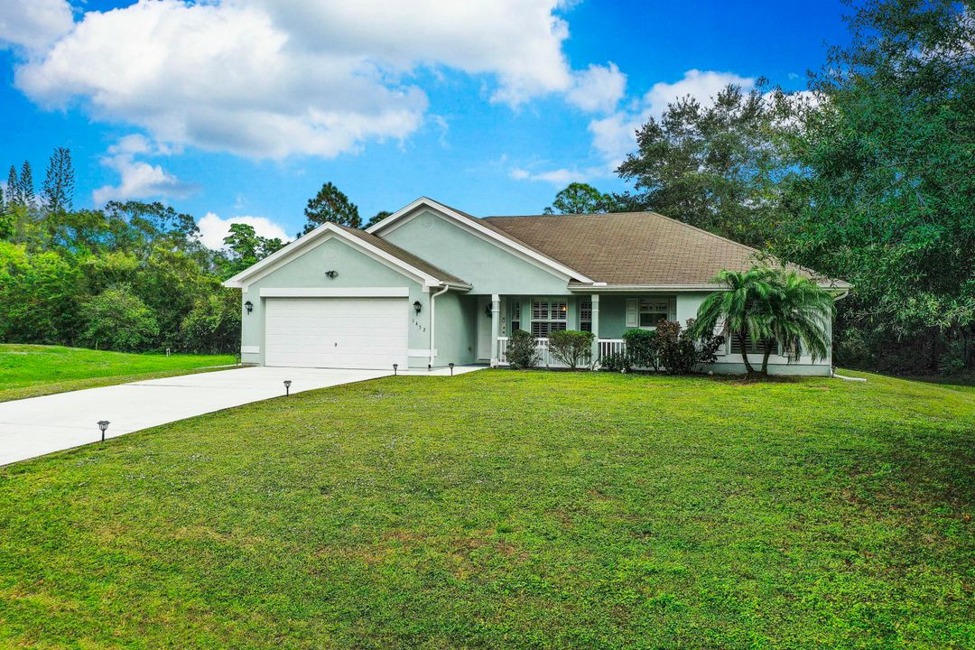 For Sale: $370,000 (3 beds, 2 baths, 1534 Square Feet)