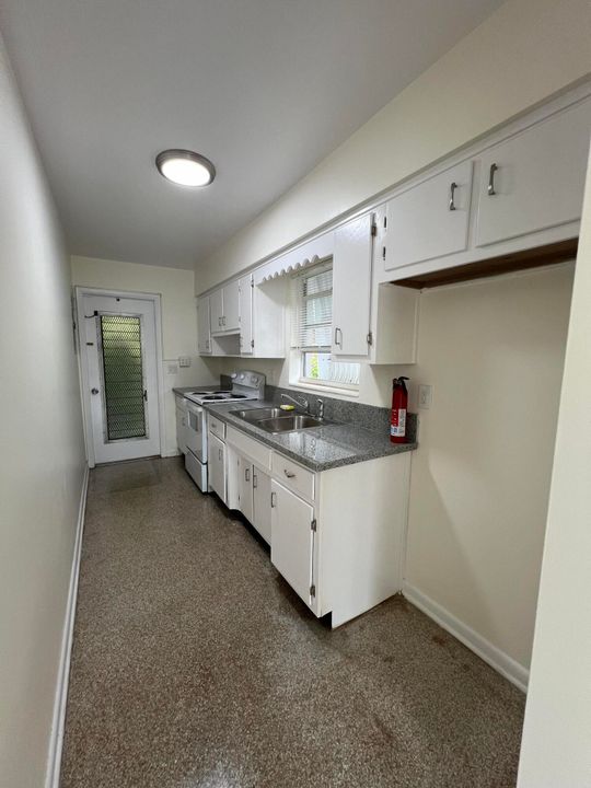 For Rent: $1,750 (1 beds, 1 baths, 616 Square Feet)