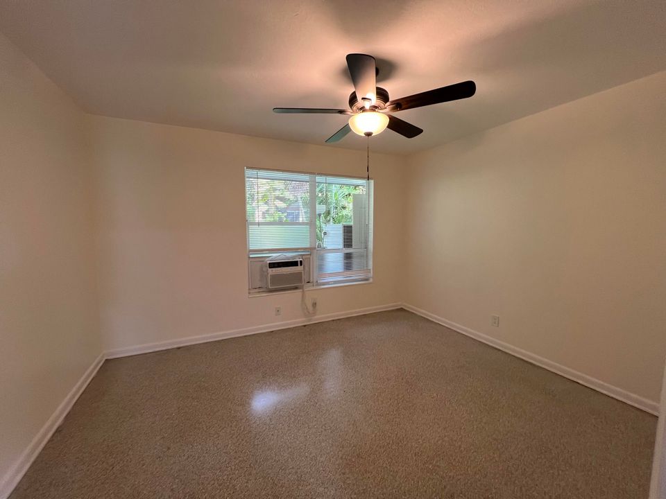 For Rent: $1,750 (1 beds, 1 baths, 616 Square Feet)