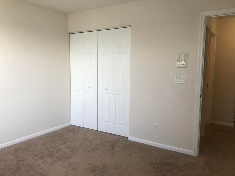 For Rent: $3,200 (3 beds, 2 baths, 1671 Square Feet)