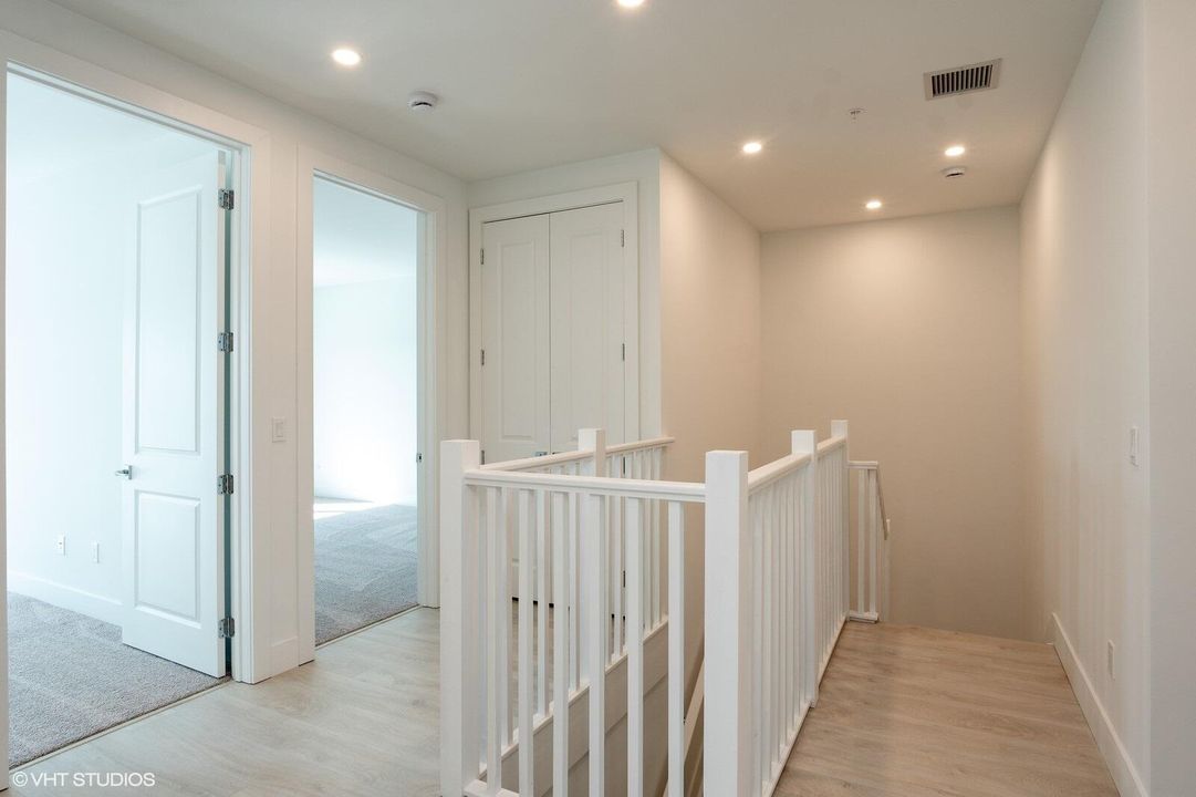 For Sale: $799,900 (3 beds, 2 baths, 1892 Square Feet)