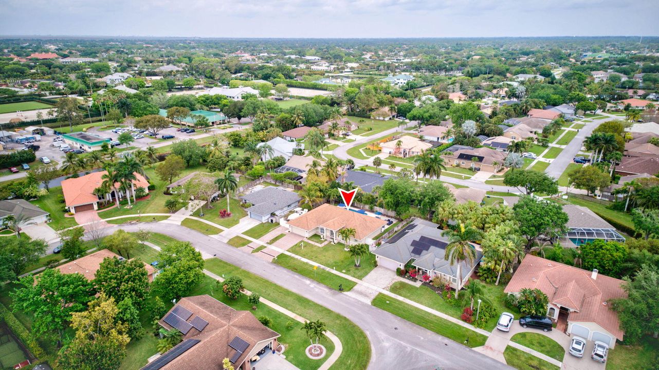 For Sale: $797,000 (4 beds, 2 baths, 2196 Square Feet)