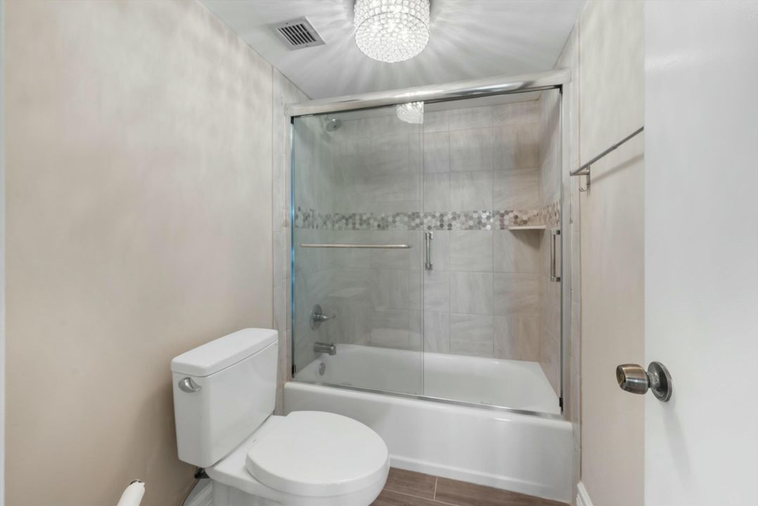 For Sale: $449,900 (2 beds, 2 baths, 1316 Square Feet)