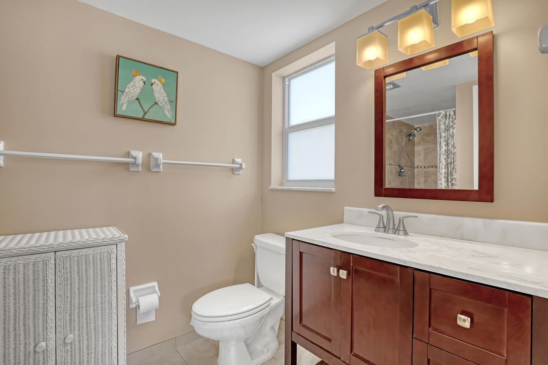 For Sale: $233,900 (2 beds, 2 baths, 1224 Square Feet)