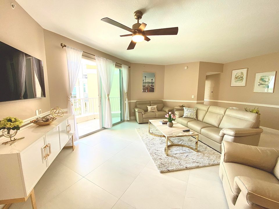 Active With Contract: $5,000 (2 beds, 2 baths, 1350 Square Feet)