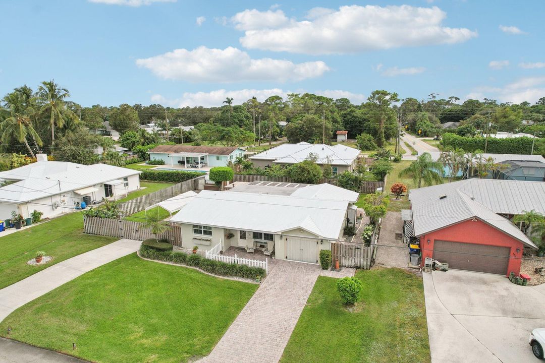 For Sale: $665,000 (3 beds, 2 baths, 1511 Square Feet)