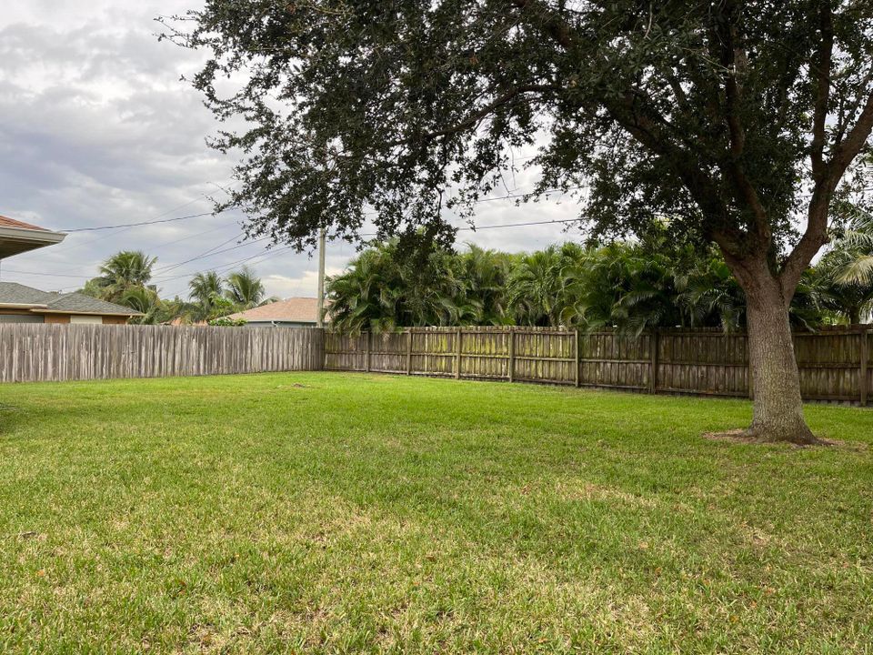 For Sale: $389,000 (3 beds, 2 baths, 1830 Square Feet)