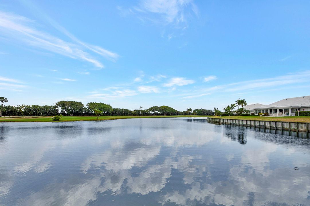 For Sale: $695,000 (3 beds, 2 baths, 2075 Square Feet)