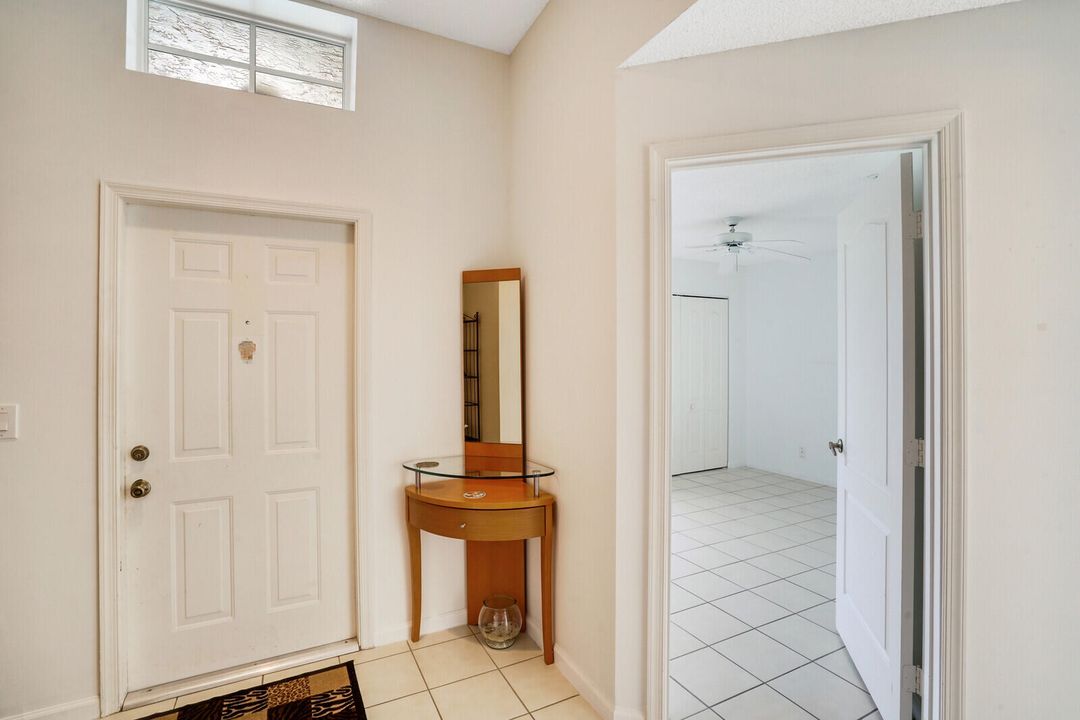 For Sale: $450,000 (3 beds, 2 baths, 1566 Square Feet)