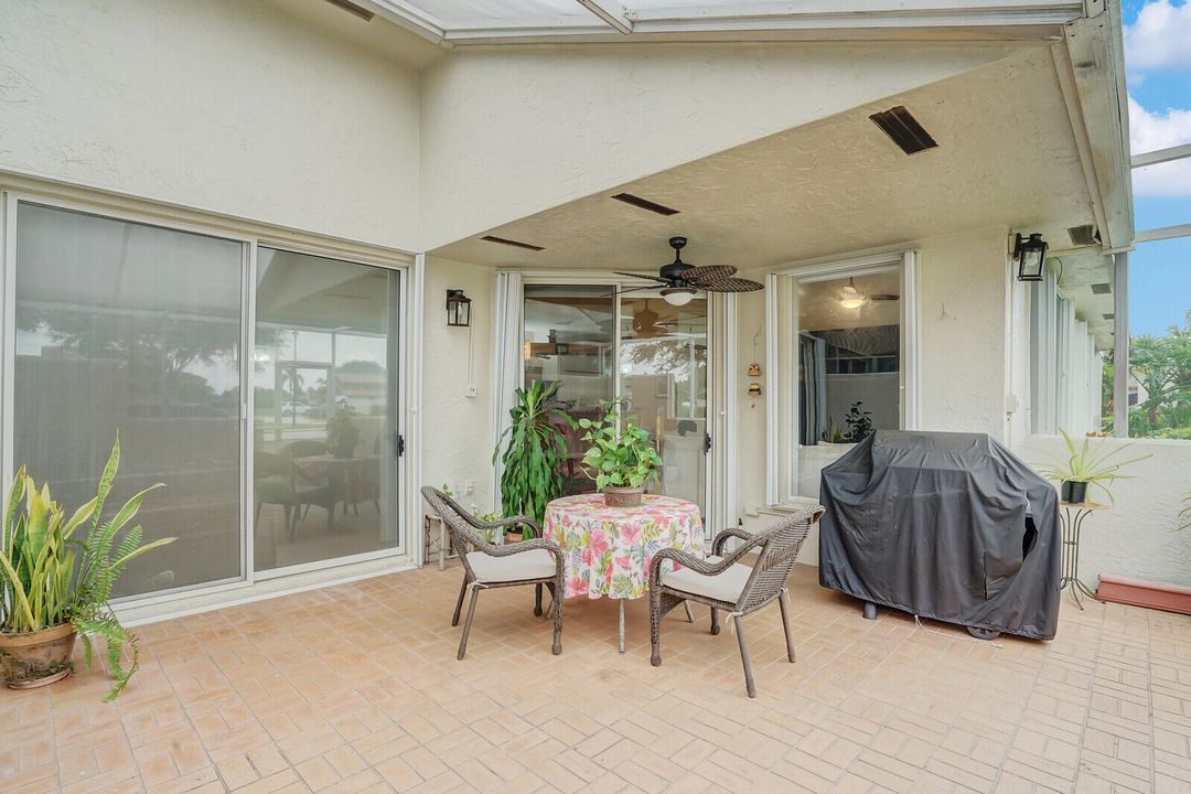 For Sale: $450,000 (3 beds, 2 baths, 1566 Square Feet)