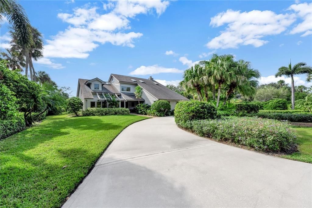 For Sale: $1,100,000 (3 beds, 2 baths, 3153 Square Feet)