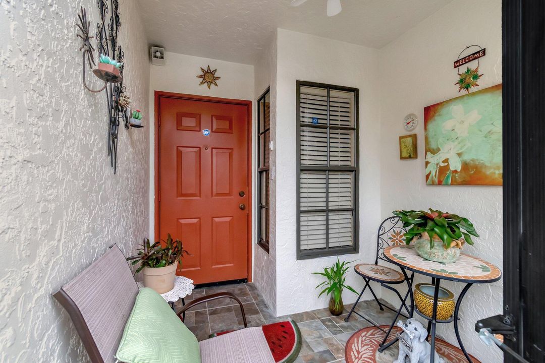 For Sale: $329,000 (2 beds, 2 baths, 1498 Square Feet)