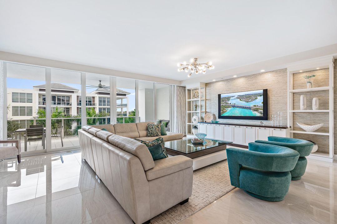 For Sale: $2,750,000 (2 beds, 2 baths, 2774 Square Feet)