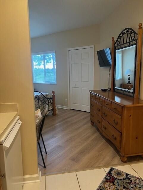 For Rent: $1,325 (1 beds, 1 baths, 400 Square Feet)