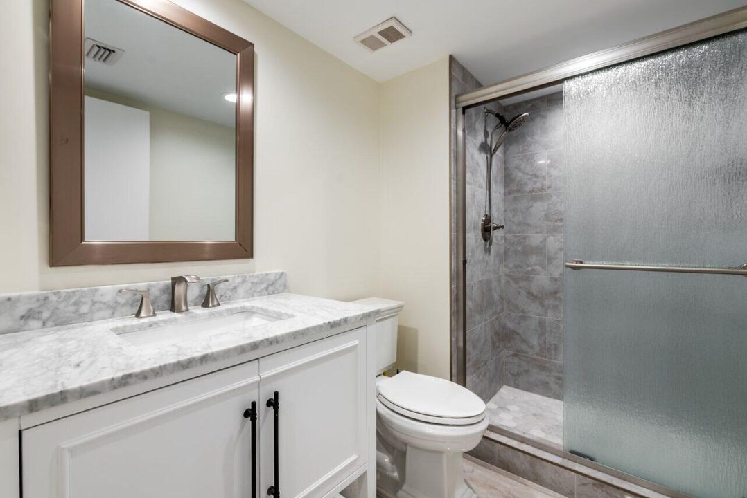 For Sale: $324,900 (2 beds, 2 baths, 1311 Square Feet)