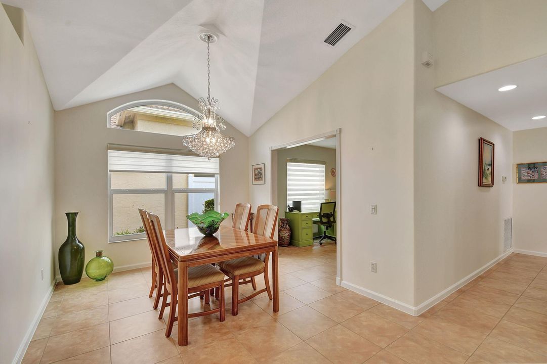 For Sale: $535,000 (3 beds, 2 baths, 1765 Square Feet)