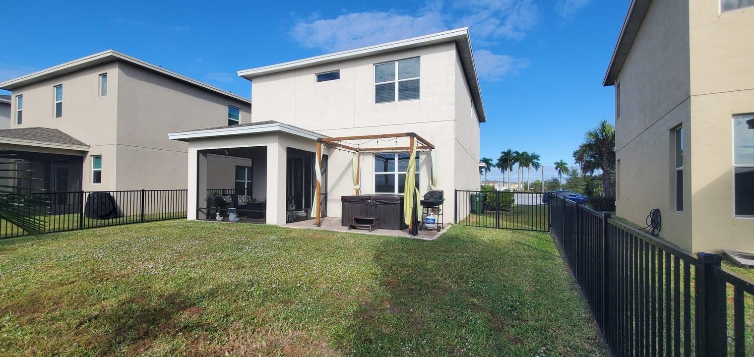 For Sale: $414,000 (4 beds, 2 baths, 2080 Square Feet)