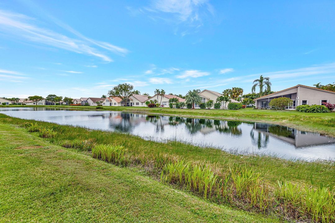 For Sale: $549,000 (3 beds, 2 baths, 2164 Square Feet)