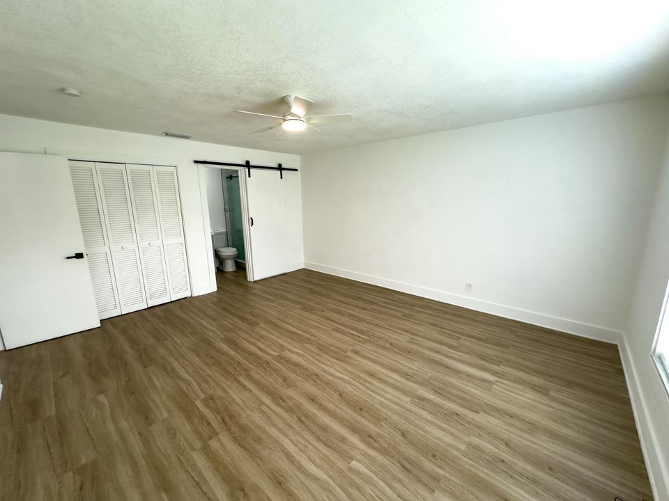 For Rent: $5,000 (3 beds, 2 baths, 1690 Square Feet)