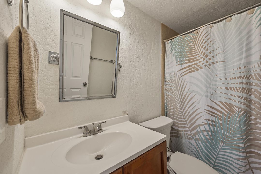 For Sale: $255,000 (2 beds, 2 baths, 1170 Square Feet)