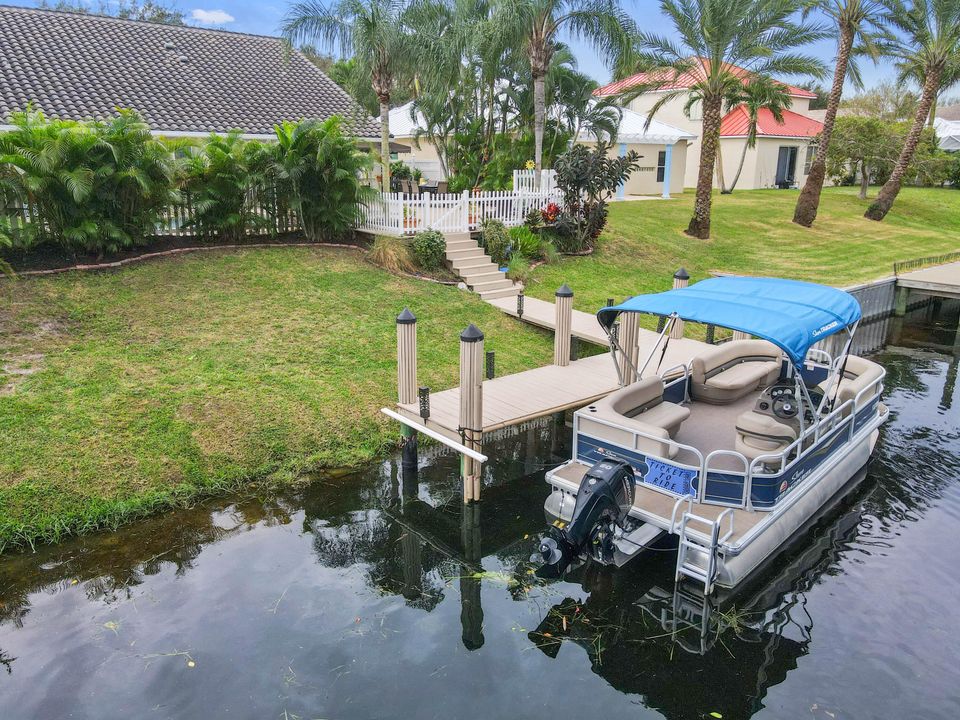 For Sale: $1,395,000 (4 beds, 3 baths, 2125 Square Feet)