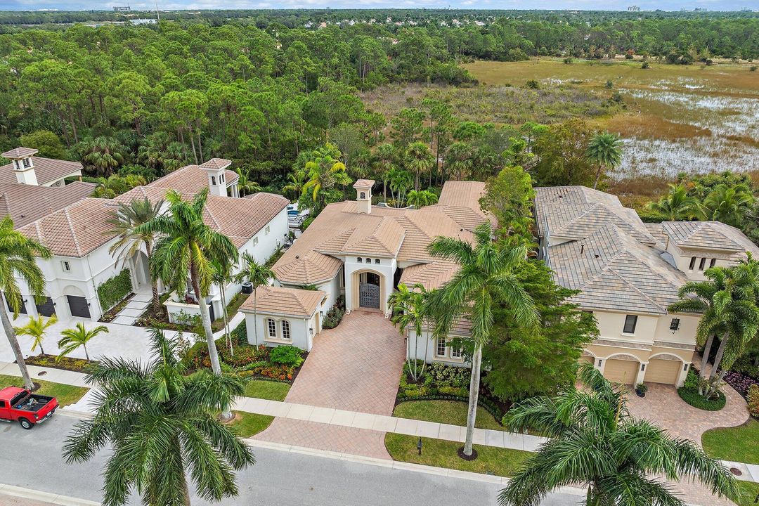 For Sale: $2,900,000 (3 beds, 3 baths, 3838 Square Feet)