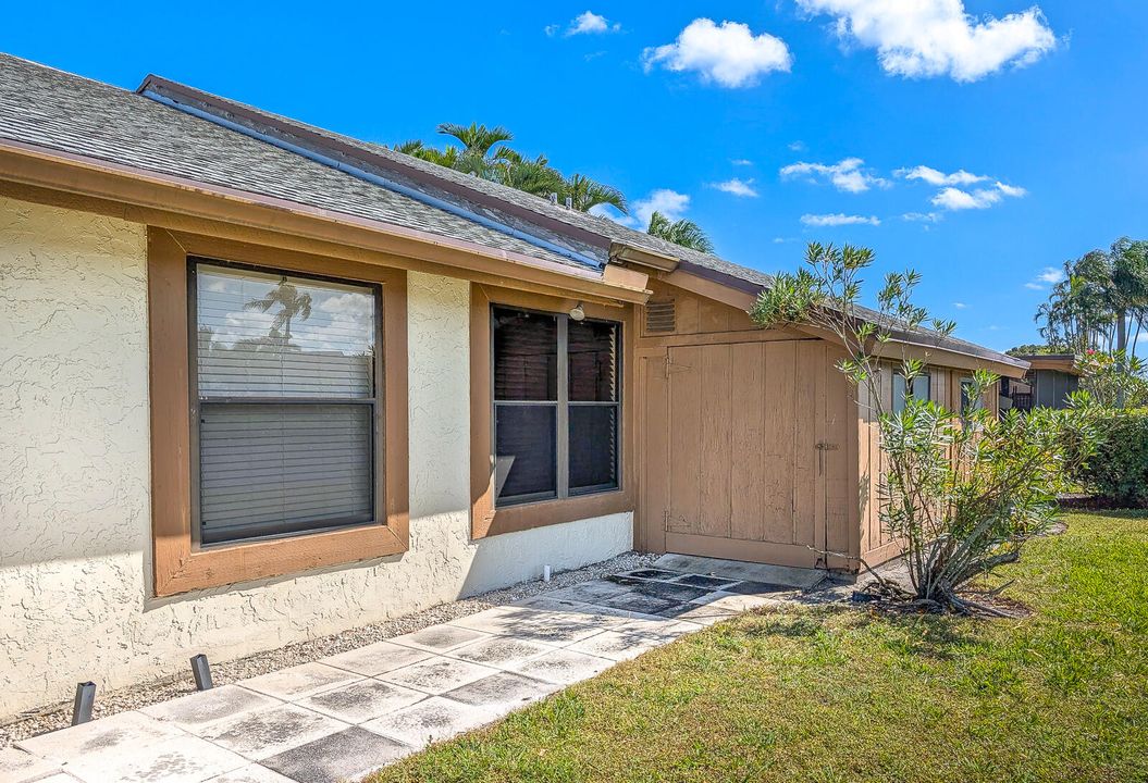 For Sale: $550,000 (3 beds, 2 baths, 1553 Square Feet)