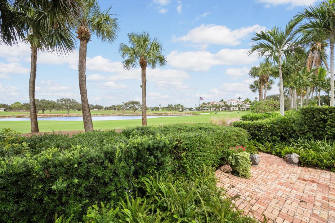 For Sale: $2,900,000 (3 beds, 3 baths, 2925 Square Feet)