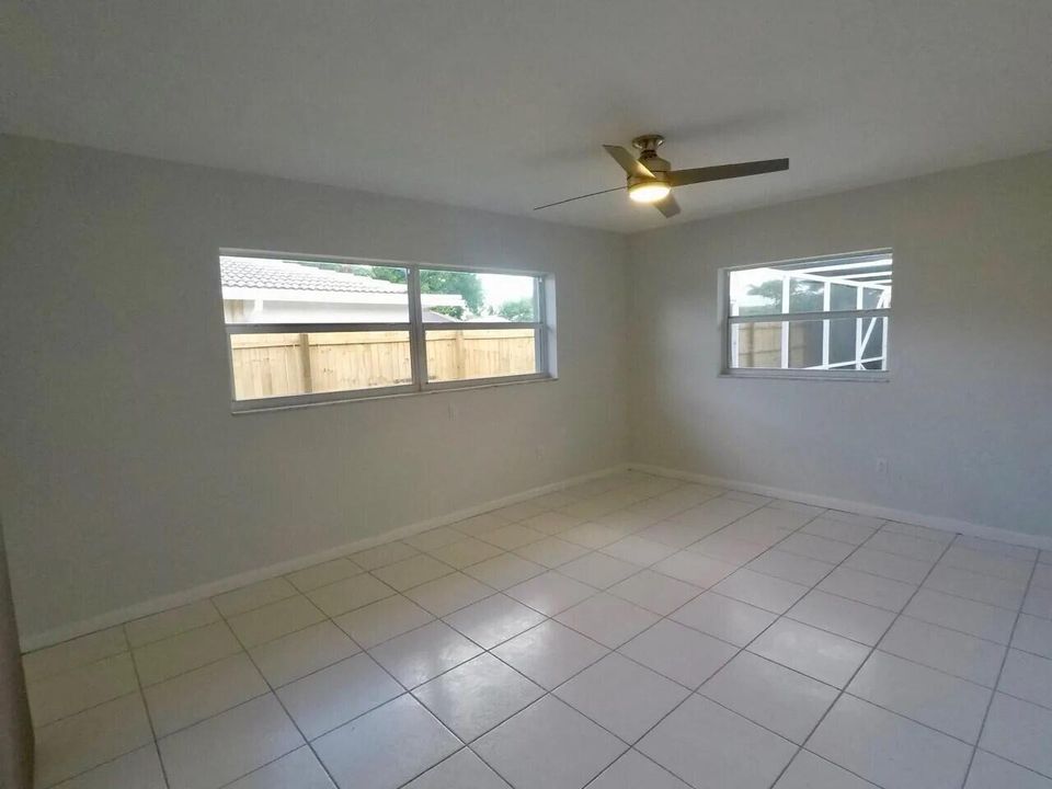 For Rent: $4,450 (3 beds, 2 baths, 1480 Square Feet)