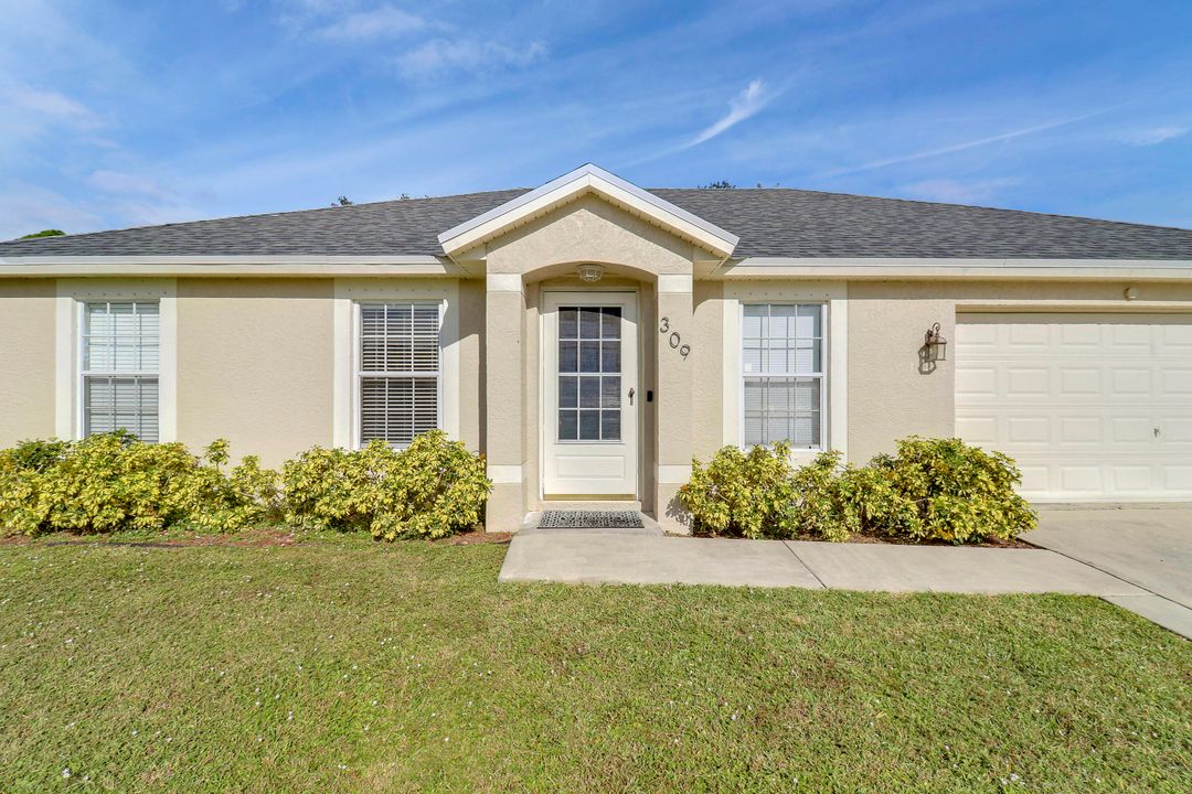 For Sale: $365,000 (4 beds, 2 baths, 1499 Square Feet)