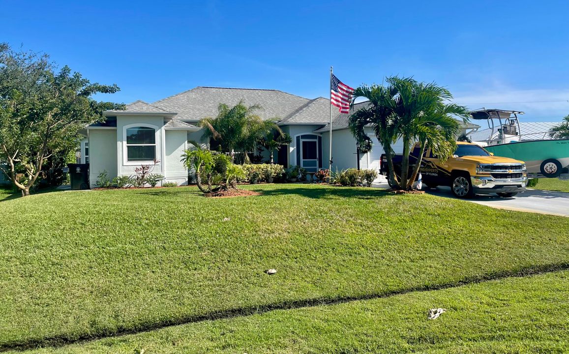 For Sale: $449,000 (3 beds, 2 baths, 1619 Square Feet)