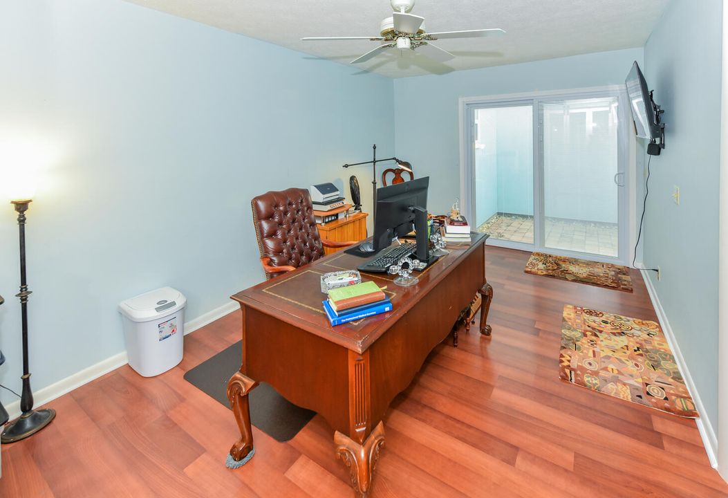 For Sale: $497,000 (2 beds, 2 baths, 1712 Square Feet)