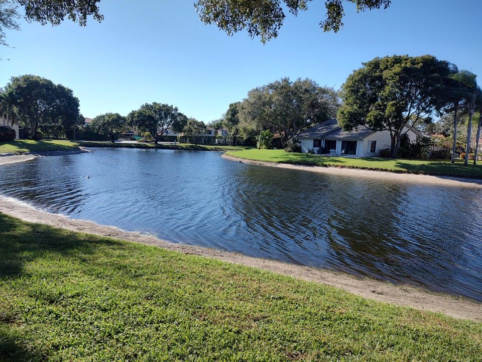 For Sale: $459,000 (3 beds, 2 baths, 2104 Square Feet)