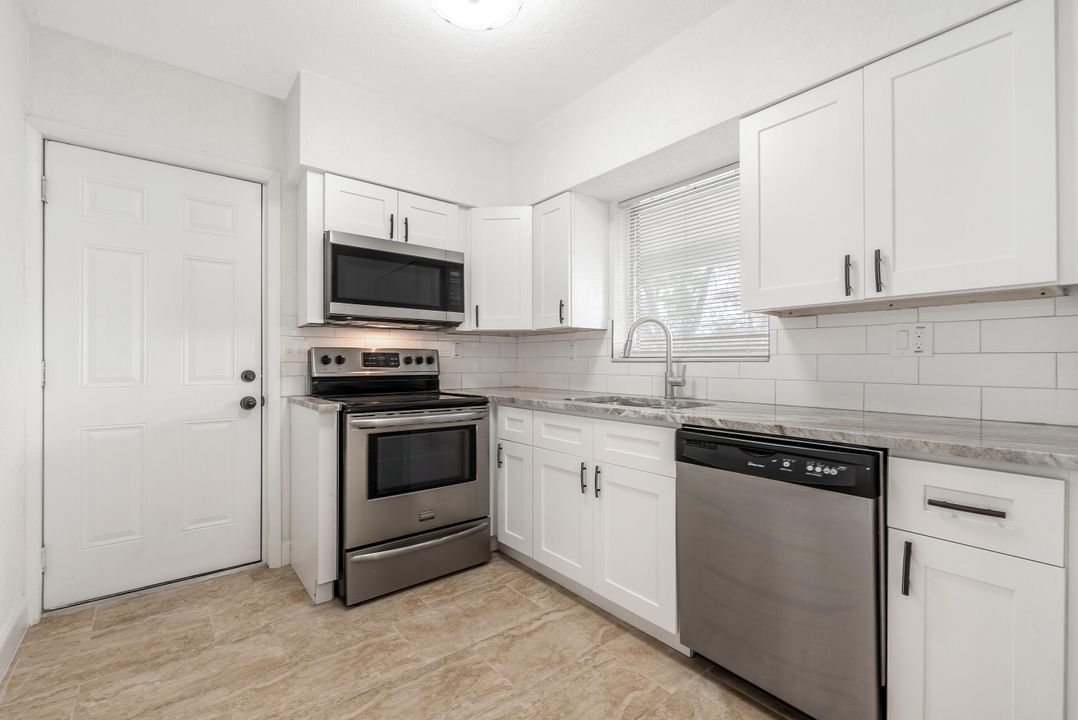 For Sale: $499,900 (3 beds, 2 baths, 1350 Square Feet)