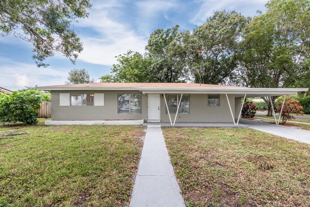 For Sale: $499,900 (3 beds, 2 baths, 1350 Square Feet)