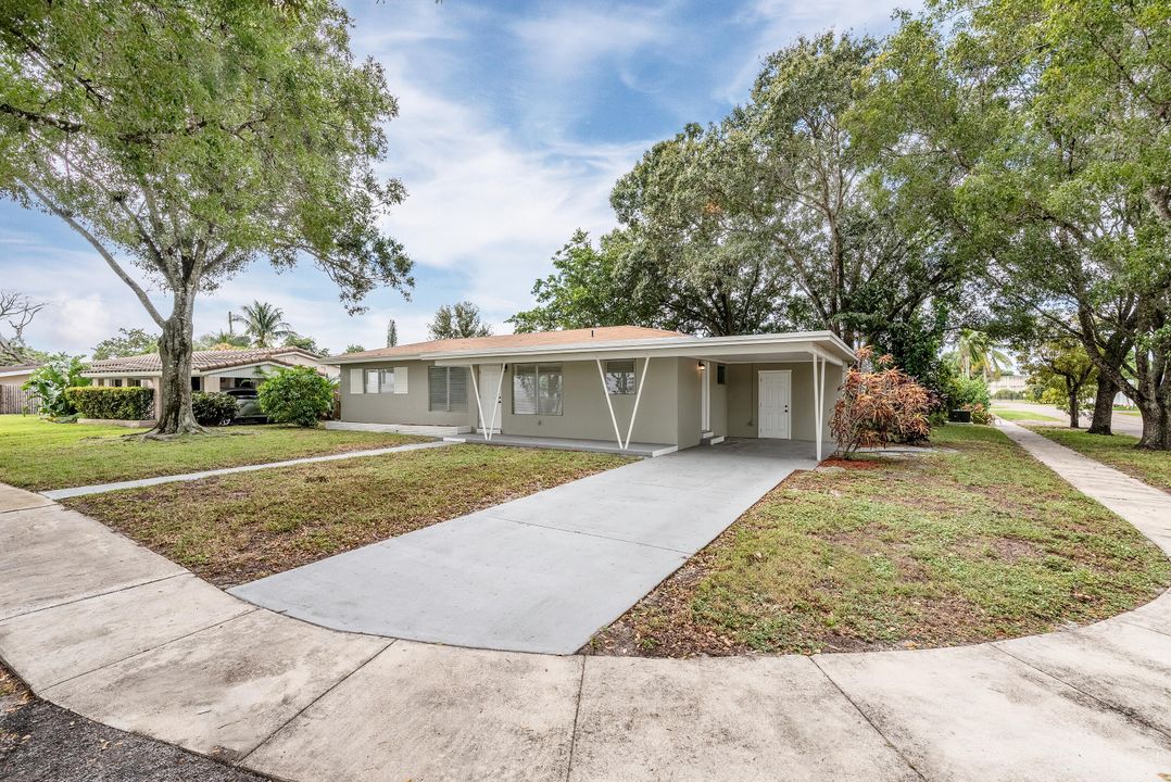 For Sale: $499,900 (3 beds, 2 baths, 1350 Square Feet)