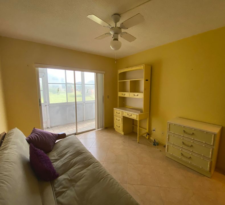 For Sale: $130,000 (2 beds, 1 baths, 798 Square Feet)