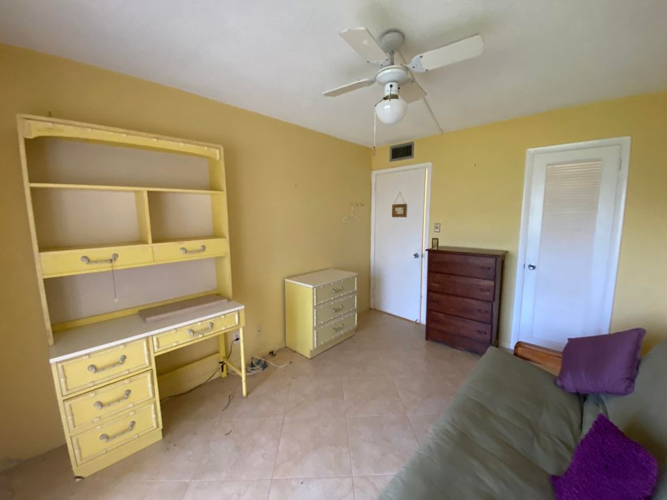 For Sale: $130,000 (2 beds, 1 baths, 798 Square Feet)