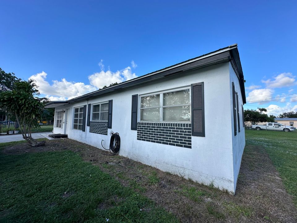 For Sale: $345,000 (3 beds, 2 baths, 1540 Square Feet)