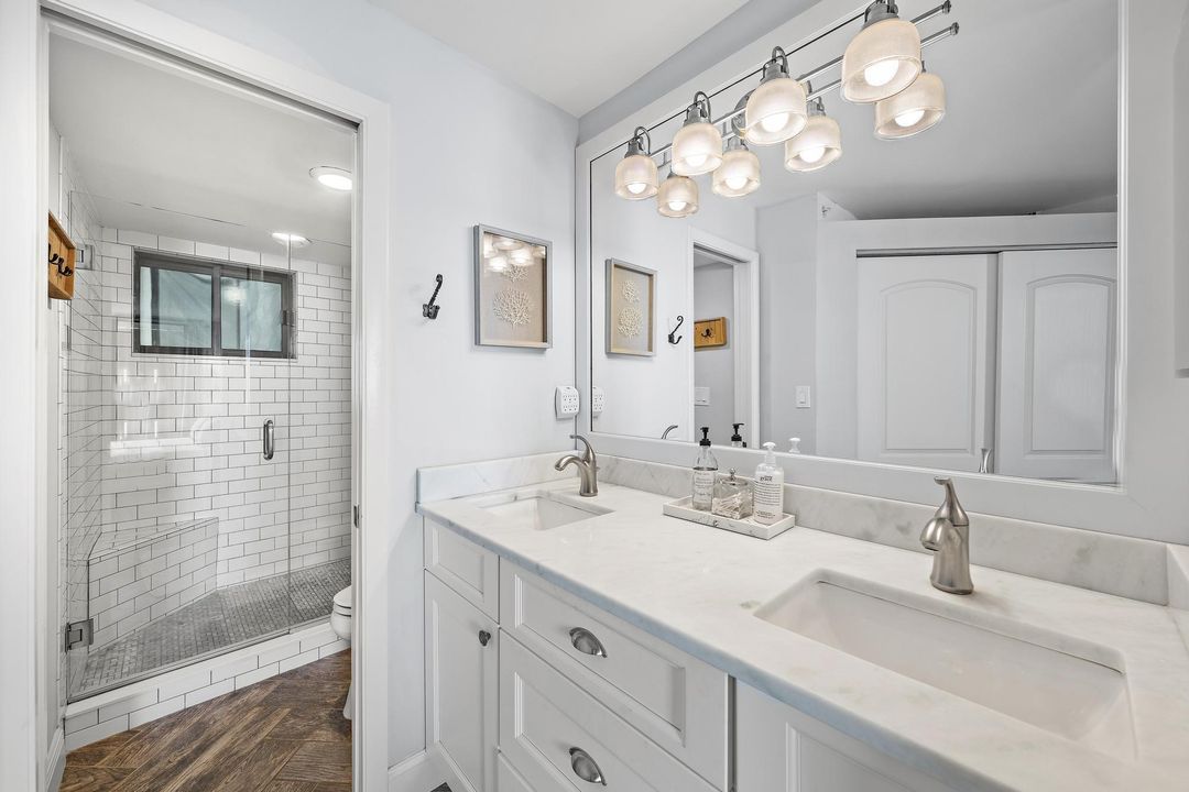 For Sale: $959,000 (2 beds, 2 baths, 1270 Square Feet)